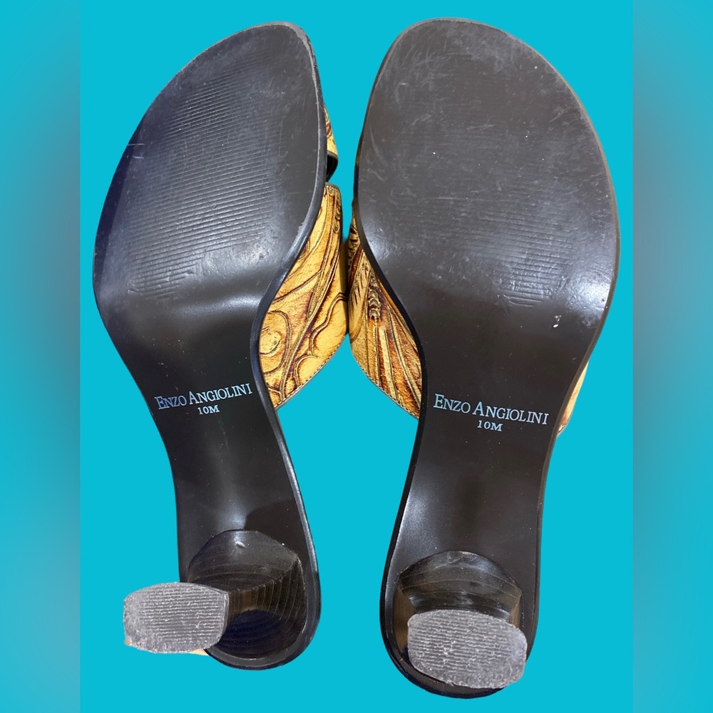 Beautiful heels - Picture 3 of 3